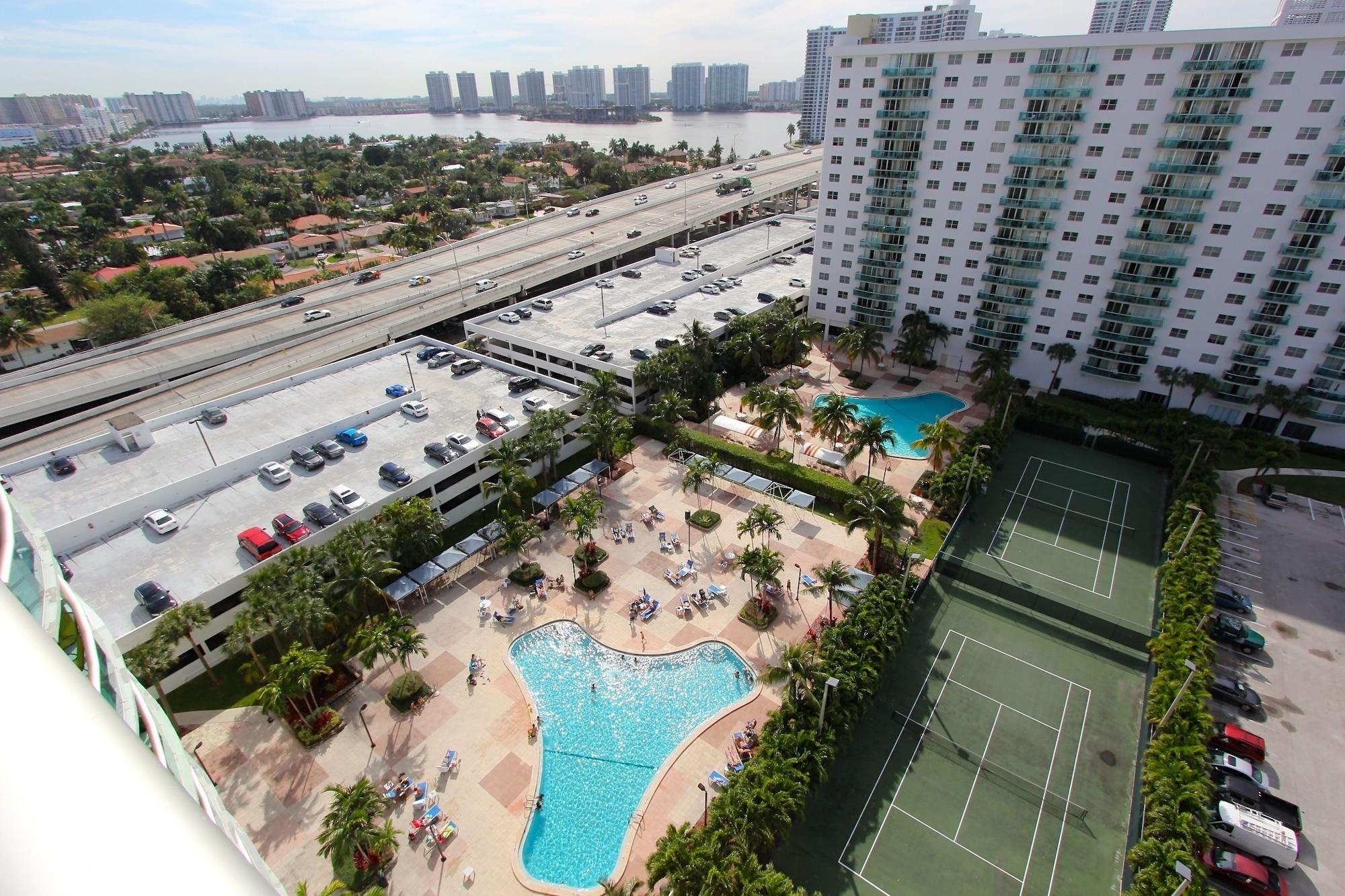 Ocean Reserve Sunny Isles Beach Ngoại thất bức ảnh